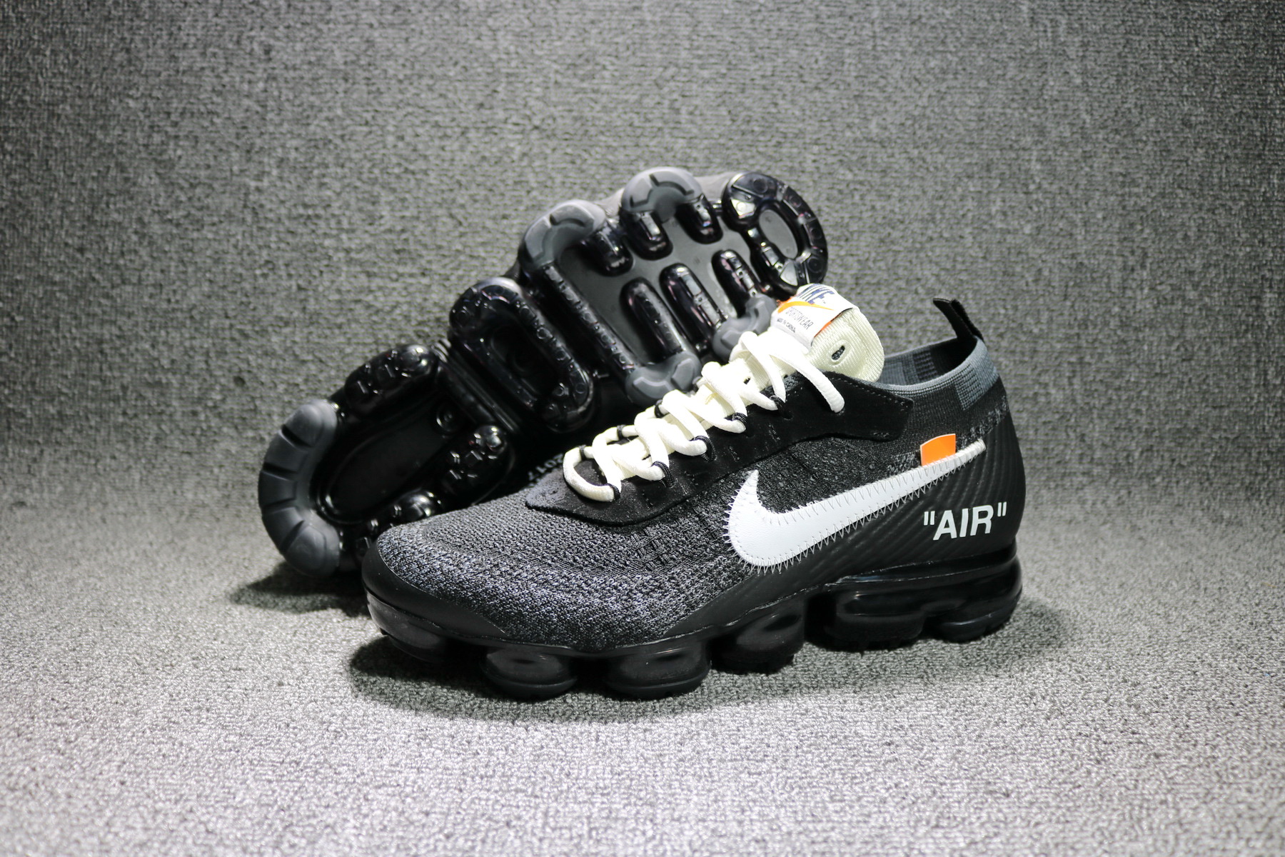 New 2018 Nike Air VaporMax Black White